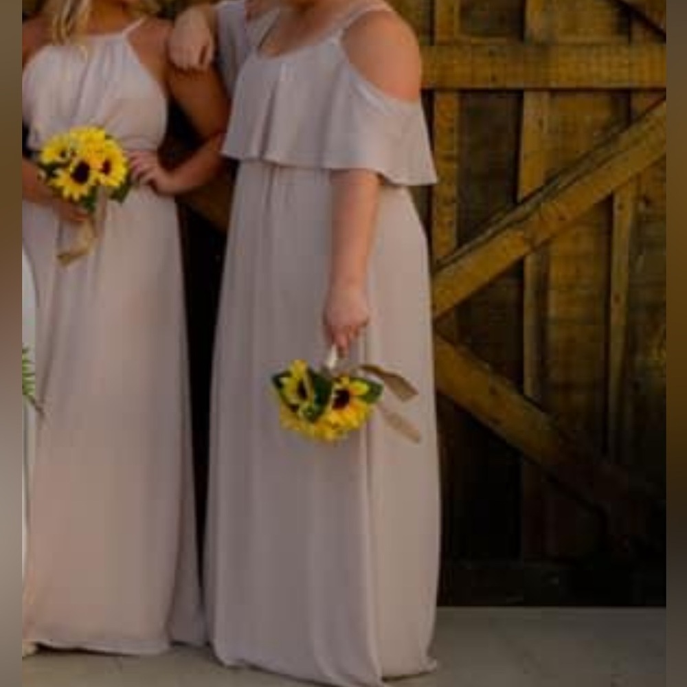 CAITLIN RUFFLE MAXI DRESS ~ SHOW ME THE RING CRISP - Picture 8 of 8